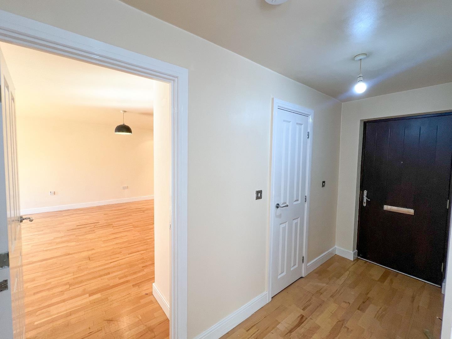 Esplanade, Porthcawl, Bridgend County Borough, CF36 3YE